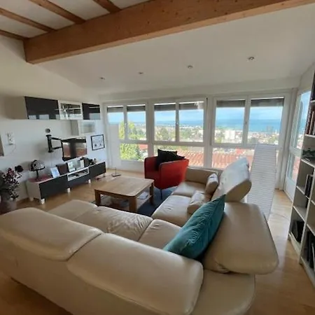 With Pool & Dream View Over Constance Lejlighed
